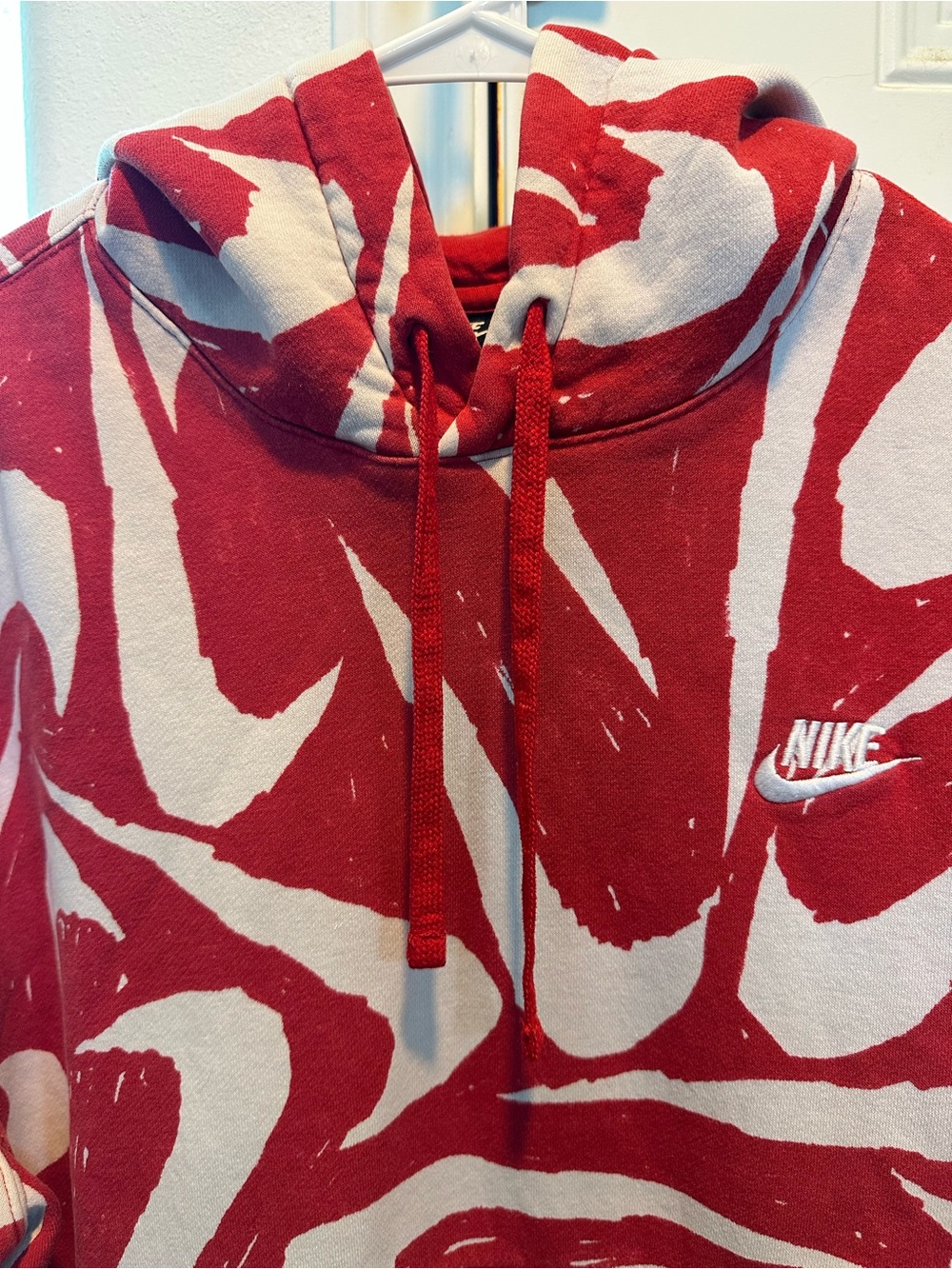 Nike Swoosh All Over Club BB Pullover Hoodie Men's Embroidered White Nike - Picture 3 of 8